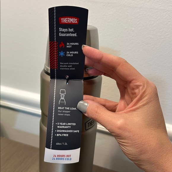 Thermos Stainless Steel Flask 40ox - Hot/Cold 24 Hours - Picture 5 of 11